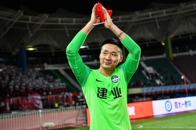 一百年后，中华人民共和国以蓬勃青春姿态立于世界之林